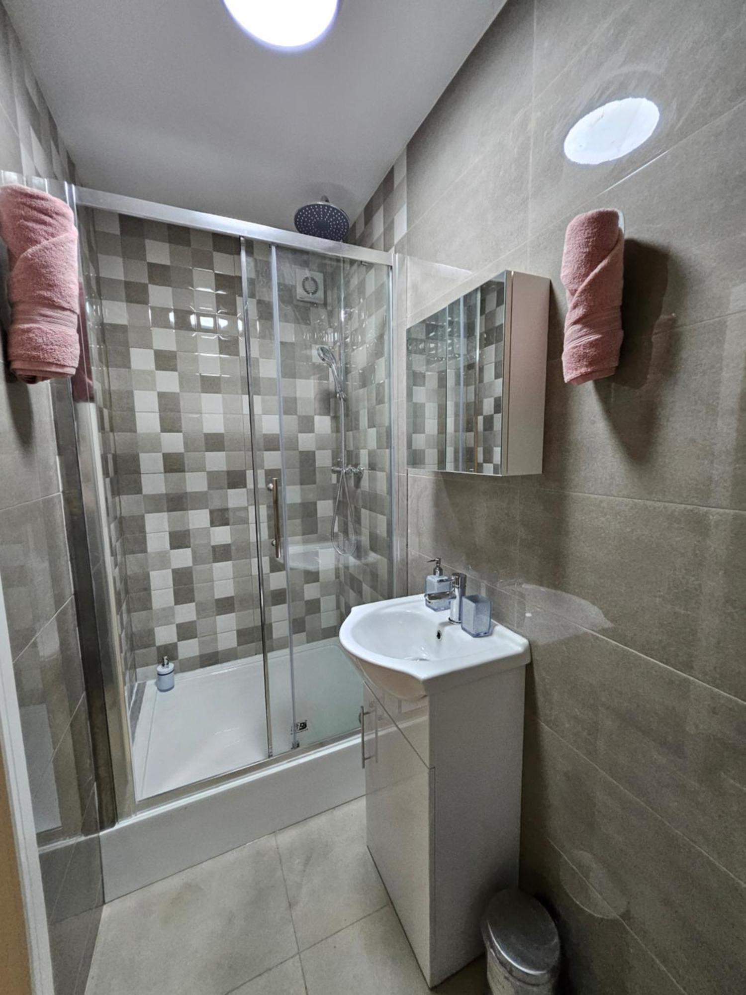 Central Chambers Suites - Suite 1 Leek Kültér fotó
